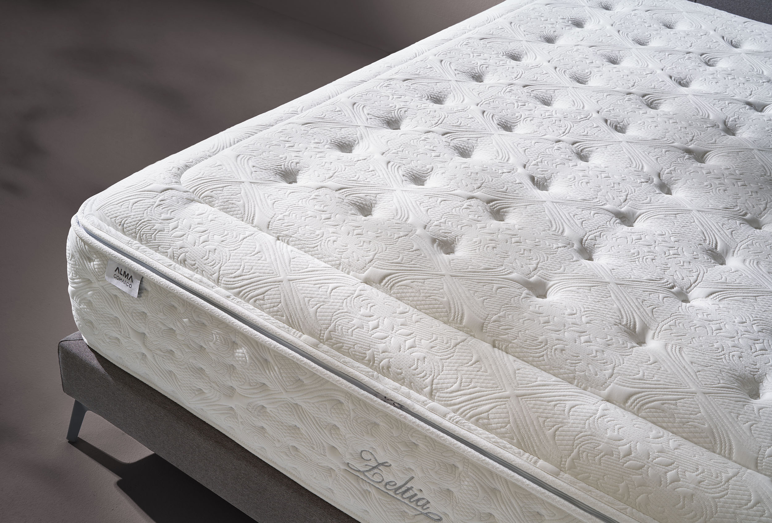 Zeltia Firm Mattress